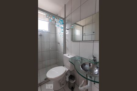 Banheiro Social de apartamento para alugar com 2 quartos, 60m² em Candelária, Belo Horizonte