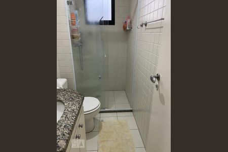 Banheiro de apartamento para alugar com 3 quartos, 105m² em Vila Albertina, São Paulo