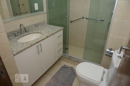 Banheiro Social  de apartamento para alugar com 4 quartos, 208m² em Freguesia (jacarepaguá), Rio de Janeiro