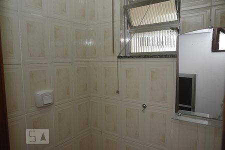 Lavabo de casa de condomínio para alugar com 2 quartos, 160m² em Pechincha, Rio de Janeiro