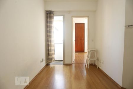 Sala de kitnet/studio para alugar com 1 quarto, 25m² em Consolação, São Paulo