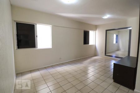 Sala de apartamento para alugar com 3 quartos, 110m² em Setor Bela Vista, Goiânia