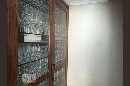 Detalhe de apartamento para alugar com 3 quartos, 220m² em Vila Progredior, São Paulo
