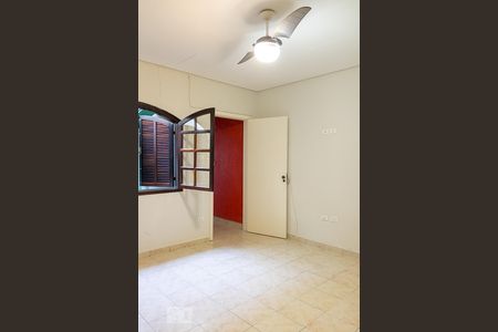 Quarto 1 de casa para alugar com 2 quartos, 80m² em Rudge Ramos, São Bernardo do Campo