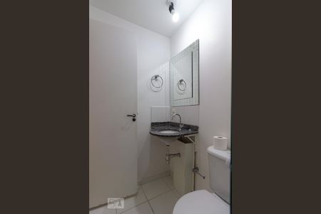 Banheiro de apartamento para alugar com 2 quartos, 60m² em Bethaville I, Barueri