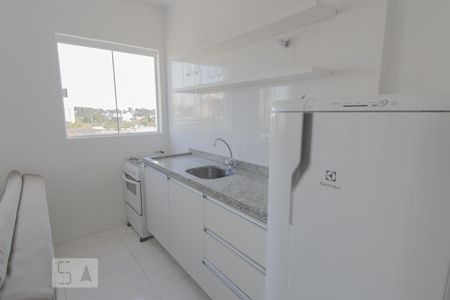 Cozinha de apartamento para alugar com 1 quarto, 39m² em Cidade Industrial, Curitiba