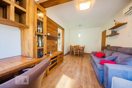 Sala de apartamento à venda com 1 quarto, 50m² em Bom Jesus, Porto Alegre