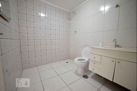 Banheiro de apartamento para alugar com 2 quartos, 58m² em Liberdade, São Paulo