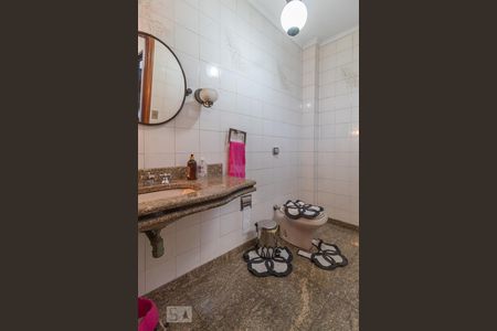 Lavabo de casa à venda com 4 quartos, 200m² em Pestana, Osasco