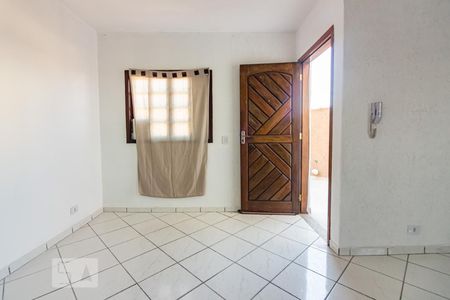 Sala de casa à venda com 3 quartos, 110m² em Quitaúna, Osasco