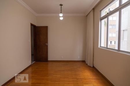 Sala 1 de apartamento à venda com 3 quartos, 130m² em Cruzeiro, Belo Horizonte