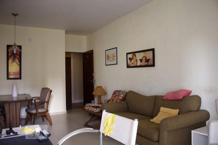 Sala de apartamento à venda com 2 quartos, 70m² em Barra da Tijuca, Rio de Janeiro