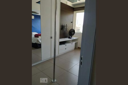 Quarto 1 de apartamento para alugar com 1 quarto, 97m² em Botafogo, Rio de Janeiro