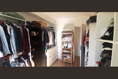 Closet de apartamento à venda com 2 quartos, 56m² em Vila Andrade, São Paulo