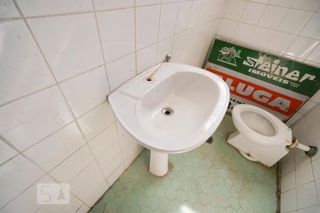 Banheiro suíte 01 de casa à venda com 5 quartos, 700m² em Penha de França, São Paulo