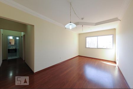 Sala de apartamento para alugar com 2 quartos, 80m² em Centro, Campinas