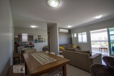 Sala de apartamento para alugar com 2 quartos, 74m² em Recreio dos Bandeirantes, Rio de Janeiro