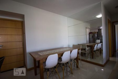 Sala de apartamento para alugar com 2 quartos, 74m² em Recreio dos Bandeirantes, Rio de Janeiro