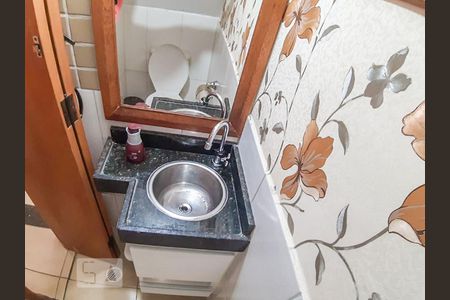 Lavabo  de casa à venda com 3 quartos, 140m² em Jardim Adelaide, São Paulo