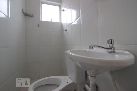 Banheiro de apartamento para alugar com 1 quarto, 50m² em Vila Barbosa, São Paulo