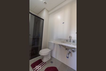 Banheiro Social 1 de apartamento para alugar com 2 quartos, 60m² em Centro, Osasco