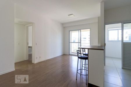 Sala de apartamento para alugar com 1 quarto, 55m² em Empresarial 18 do Forte, Barueri