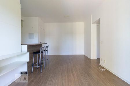 Sala de apartamento para alugar com 1 quarto, 55m² em Empresarial 18 do Forte, Barueri