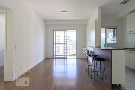 Sala de apartamento para alugar com 1 quarto, 55m² em Empresarial 18 do Forte, Barueri