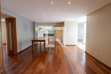 Sala de apartamento à venda com 2 quartos, 136m² em Vila Gomes, São Paulo