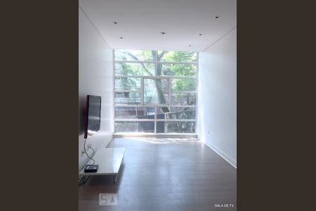 Sala de tv de casa à venda com 4 quartos, 600m² em Jardim Leonor, São Paulo