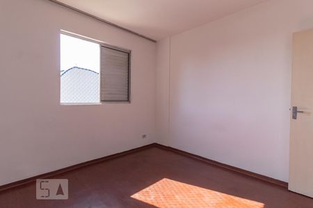 Quarto 2 de apartamento para alugar com 2 quartos, 65m² em Vila Osasco, Osasco