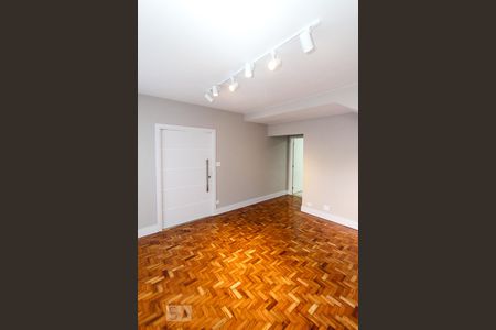 Sala de casa à venda com 3 quartos, 110m² em Vila Oratório, São Paulo