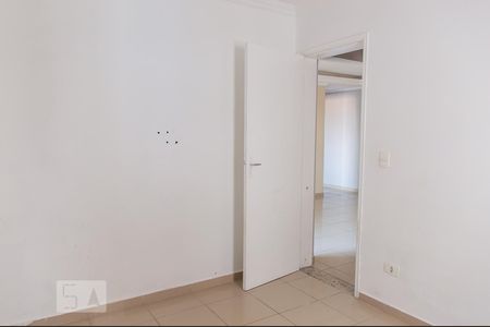 Quarto 2 de apartamento para alugar com 2 quartos, 58m² em Campanário, Diadema