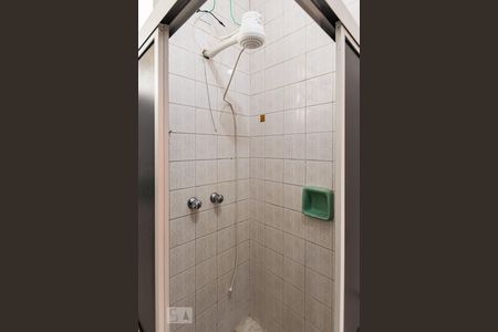 Banheiro de apartamento para alugar com 1 quarto, 70m² em Taquaral, Campinas