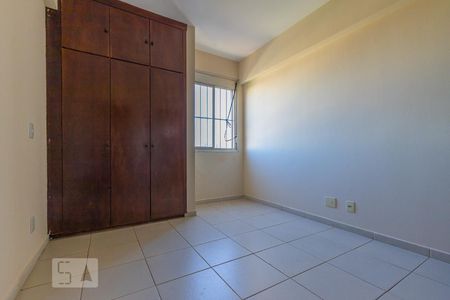 Quarto da suíte de apartamento para alugar com 2 quartos, 79m² em Botafogo, Campinas