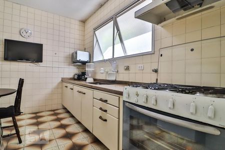 Cozinha de apartamento para alugar com 3 quartos, 117m² em Paraíso, São Paulo