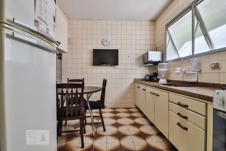 Cozinha de apartamento para alugar com 3 quartos, 117m² em Paraíso, São Paulo