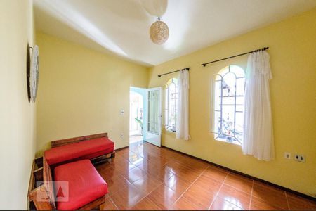 Sala de casa à venda com 3 quartos, 316m² em Vila Jequitibás, Campinas