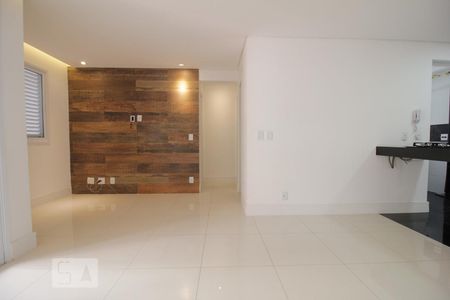 Sala de apartamento para alugar com 2 quartos, 70m² em Jardim Ampliação, São Paulo