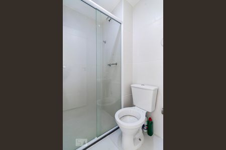 Banheiro de kitnet/studio para alugar com 1 quarto, 38m² em Sé, São Paulo