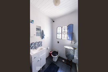 Banheiro Social de casa à venda com 2 quartos, 110m² em Vila Bela, São Paulo