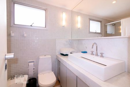 Apartamento para alugar com 70m², 1 quarto e 1 vaga Apartamento para alugar com 70m², 1 quarto e 1 vagaBanheiro