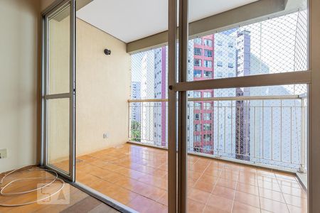 Sacada de apartamento à venda com 3 quartos, 118m² em Centro, Campinas