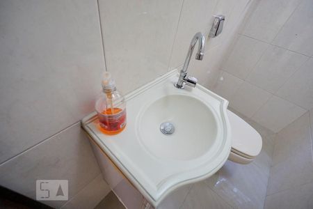 Lavabo de casa para alugar com 4 quartos, 280m² em Vila Carrão, São Paulo