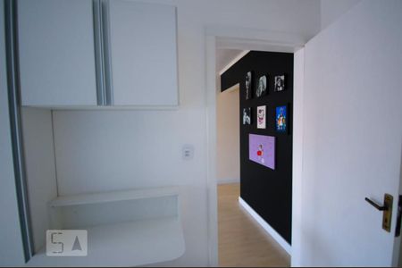 Quarto de apartamento para alugar com 1 quarto, 50m² em Vila Ipiranga, Porto Alegre