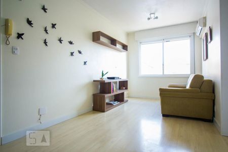 Sala de apartamento para alugar com 1 quarto, 50m² em Vila Ipiranga, Porto Alegre