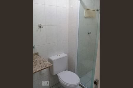Banheiro de apartamento para alugar com 2 quartos, 40m² em Jardim Cotinha, São Paulo