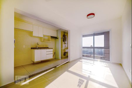 Sala e Cozinha e Lavabo de apartamento para alugar com 2 quartos, 57m² em Vila Homero Thon, Santo André