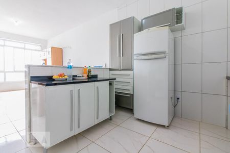 Cozinha de kitnet/studio para alugar com 1 quarto, 48m² em Bela Vista, São Paulo