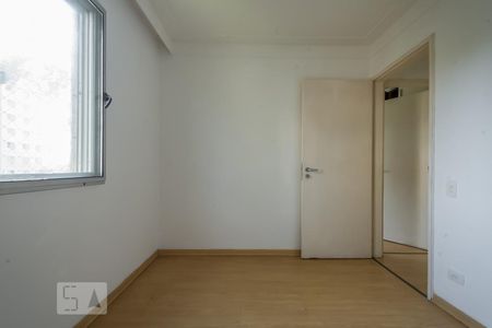 Quarto 1 de apartamento para alugar com 2 quartos, 64m² em Jardim Marajoara, São Paulo